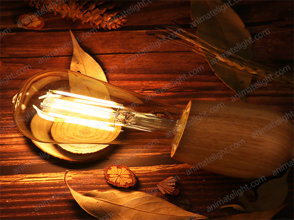Tungsten filament lamps